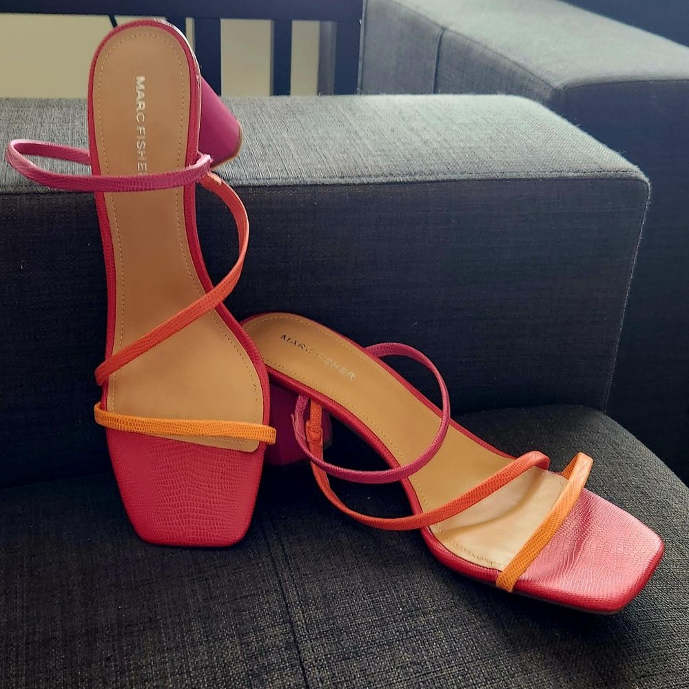 Sandles